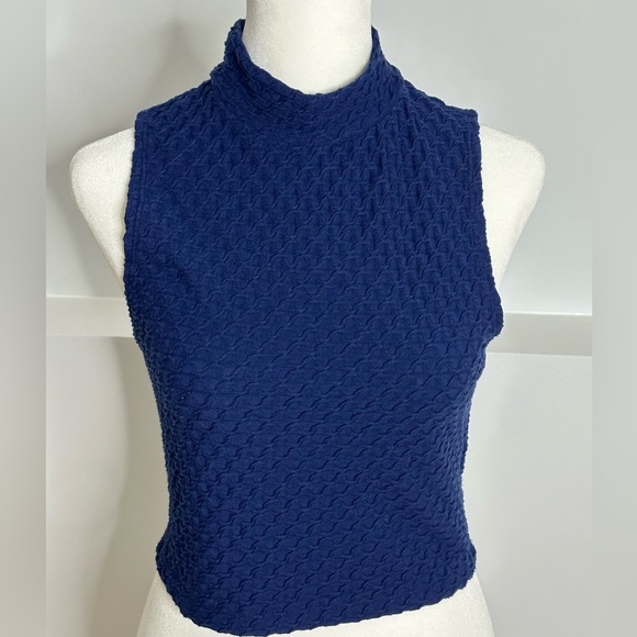 Turtleneck Tank - Picture 5 of 7
